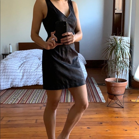 Low Back Black Mini Dress Urban Outfitters Sz 2 - Picture 2 of 4